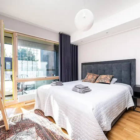 Apartament 2-bedroom With Parking And Balcony Next To Old Town